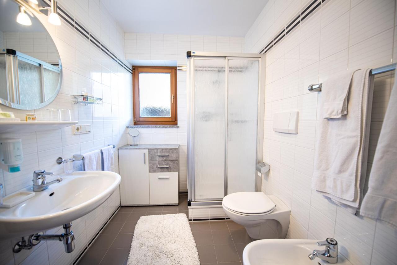 Bonichhof Hotel Laion Buitenkant foto
