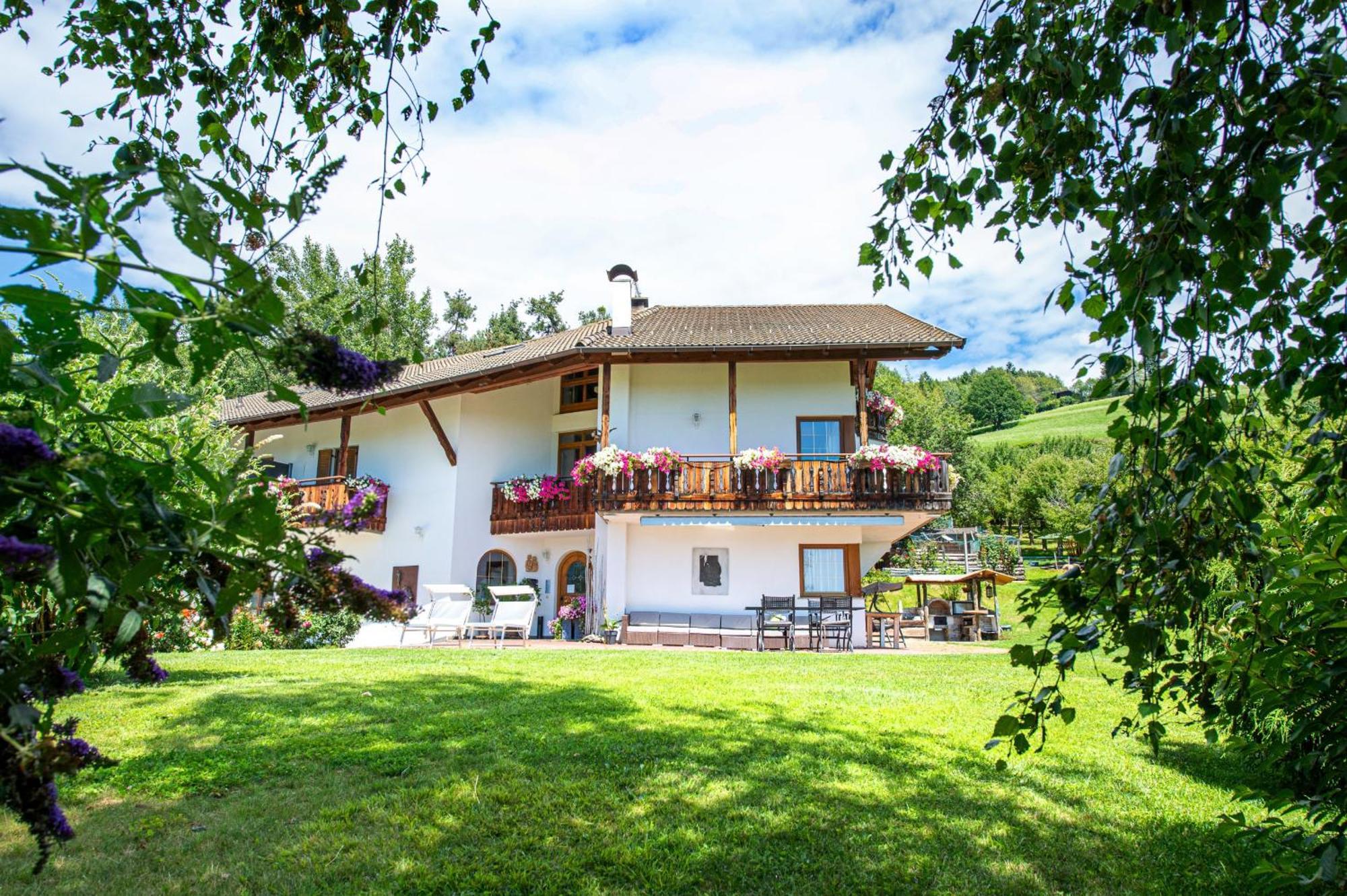 Bonichhof Hotel Laion Buitenkant foto