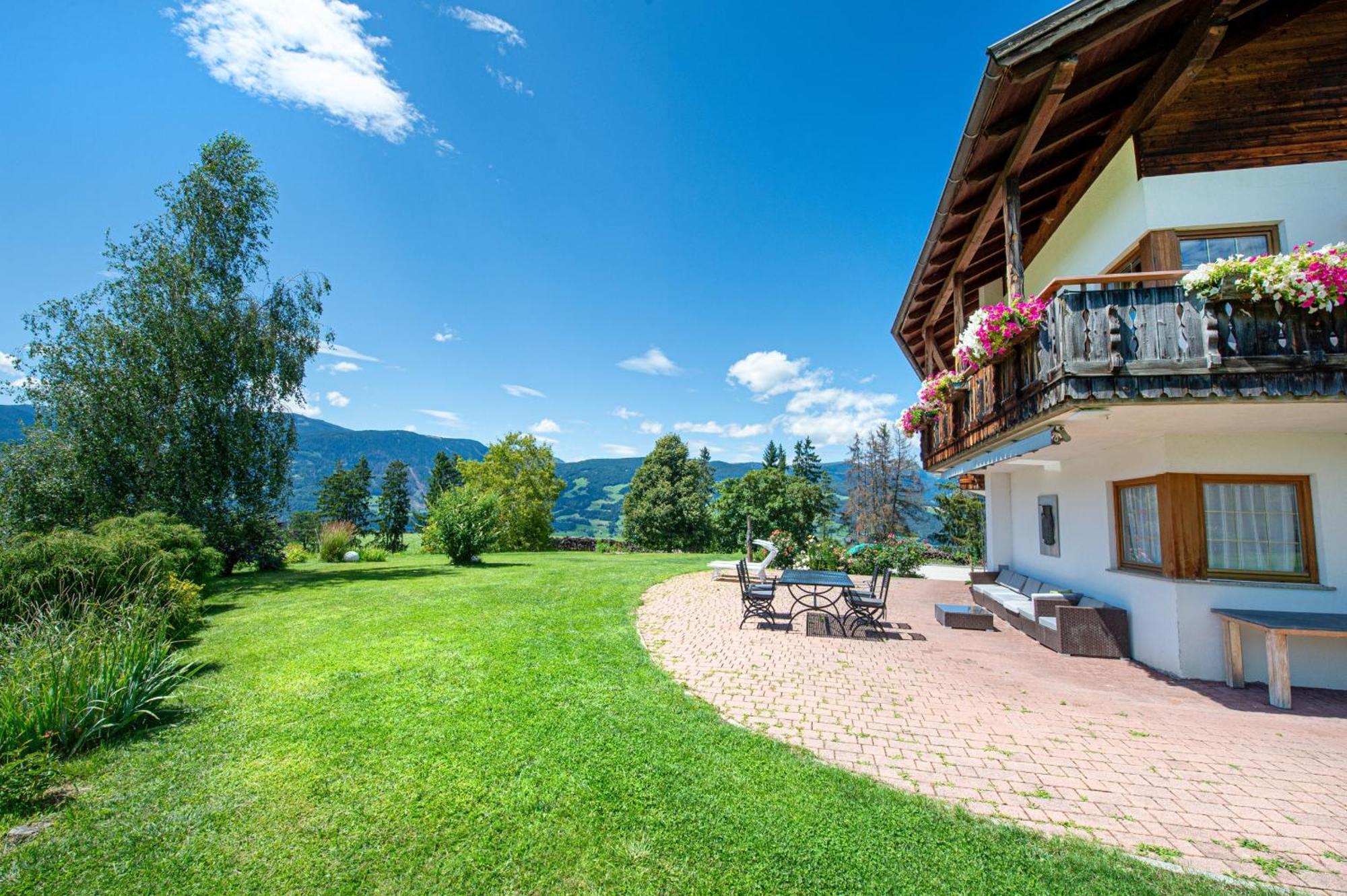 Bonichhof Hotel Laion Buitenkant foto