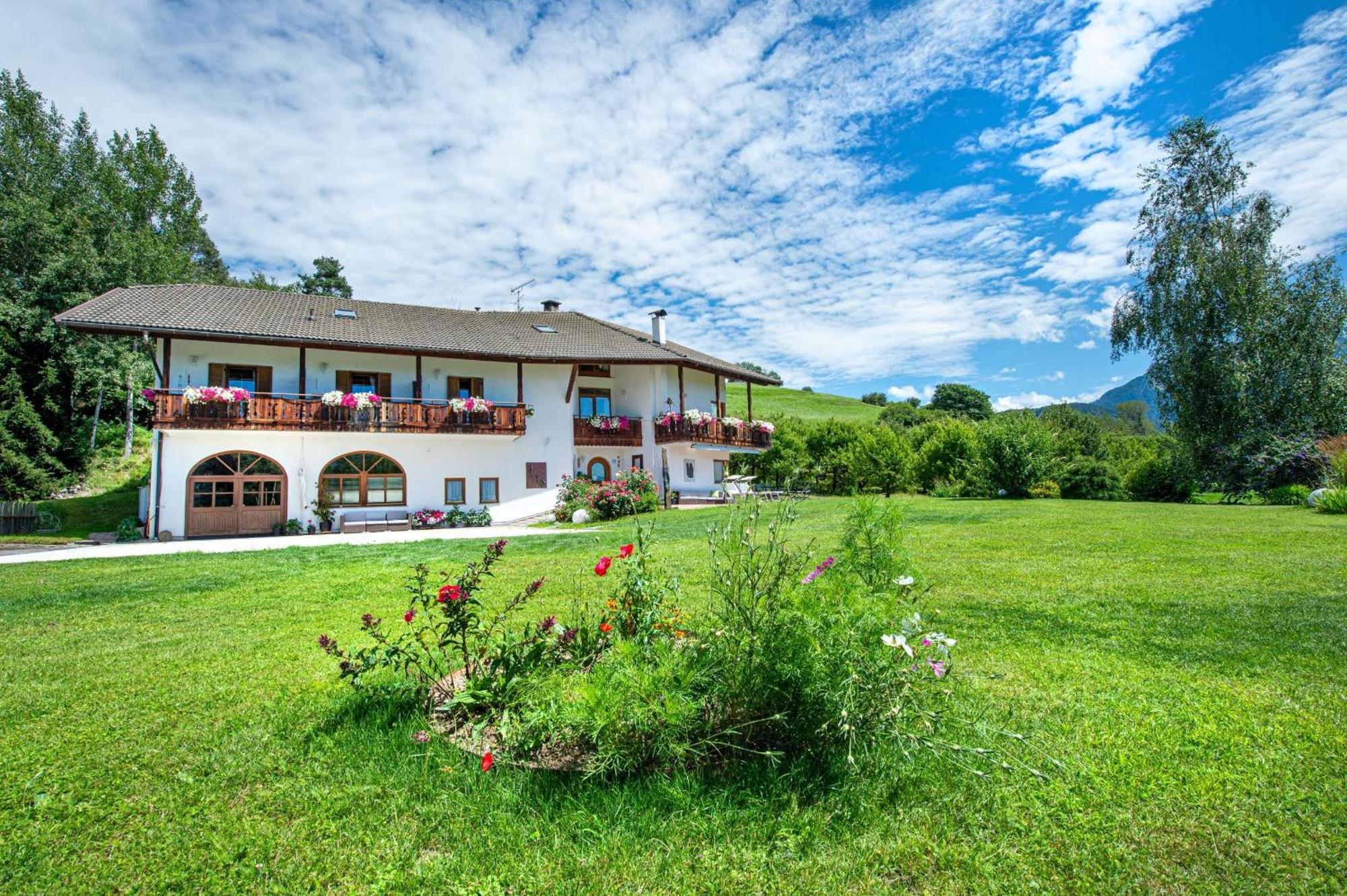 Bonichhof Hotel Laion Buitenkant foto