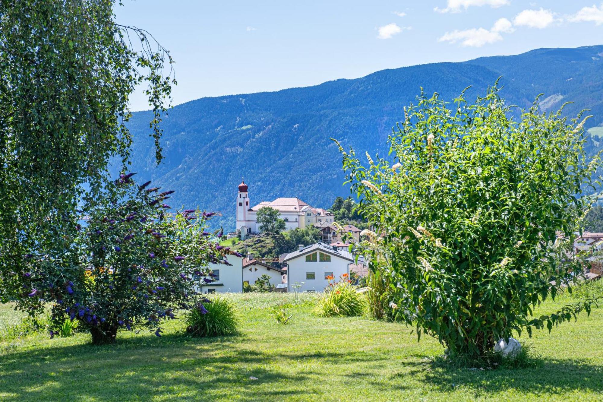 Bonichhof Hotel Laion Buitenkant foto